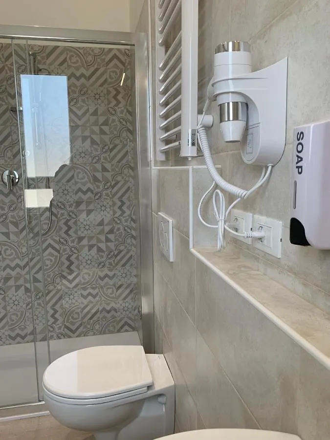 Hotel Laika Rimini 2*,