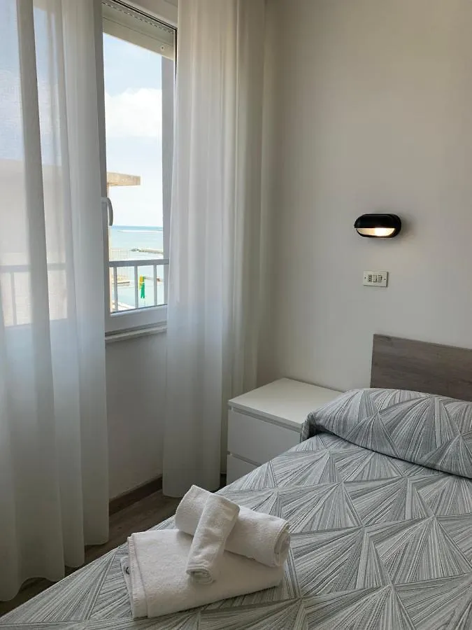 Hotel Laika Rimini 2*,