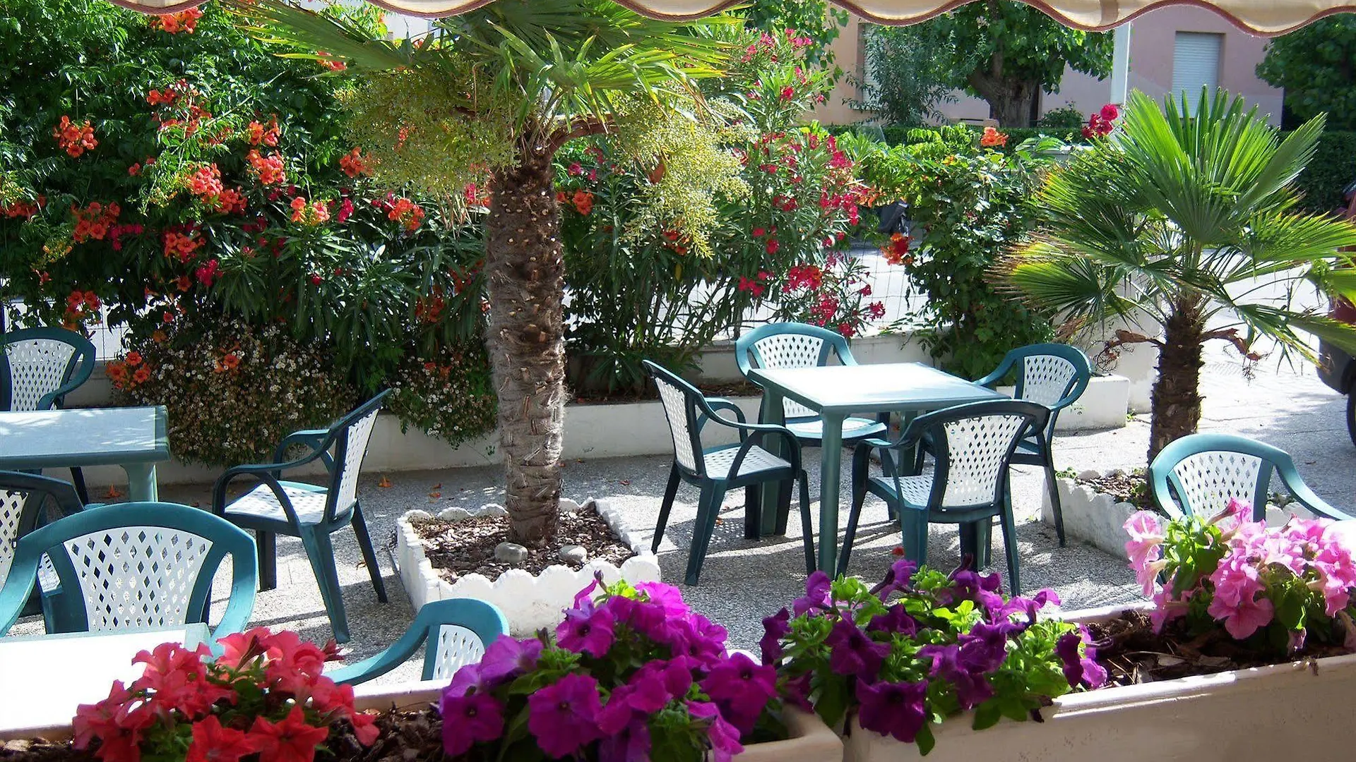 Hotel Laika Rimini 2*,